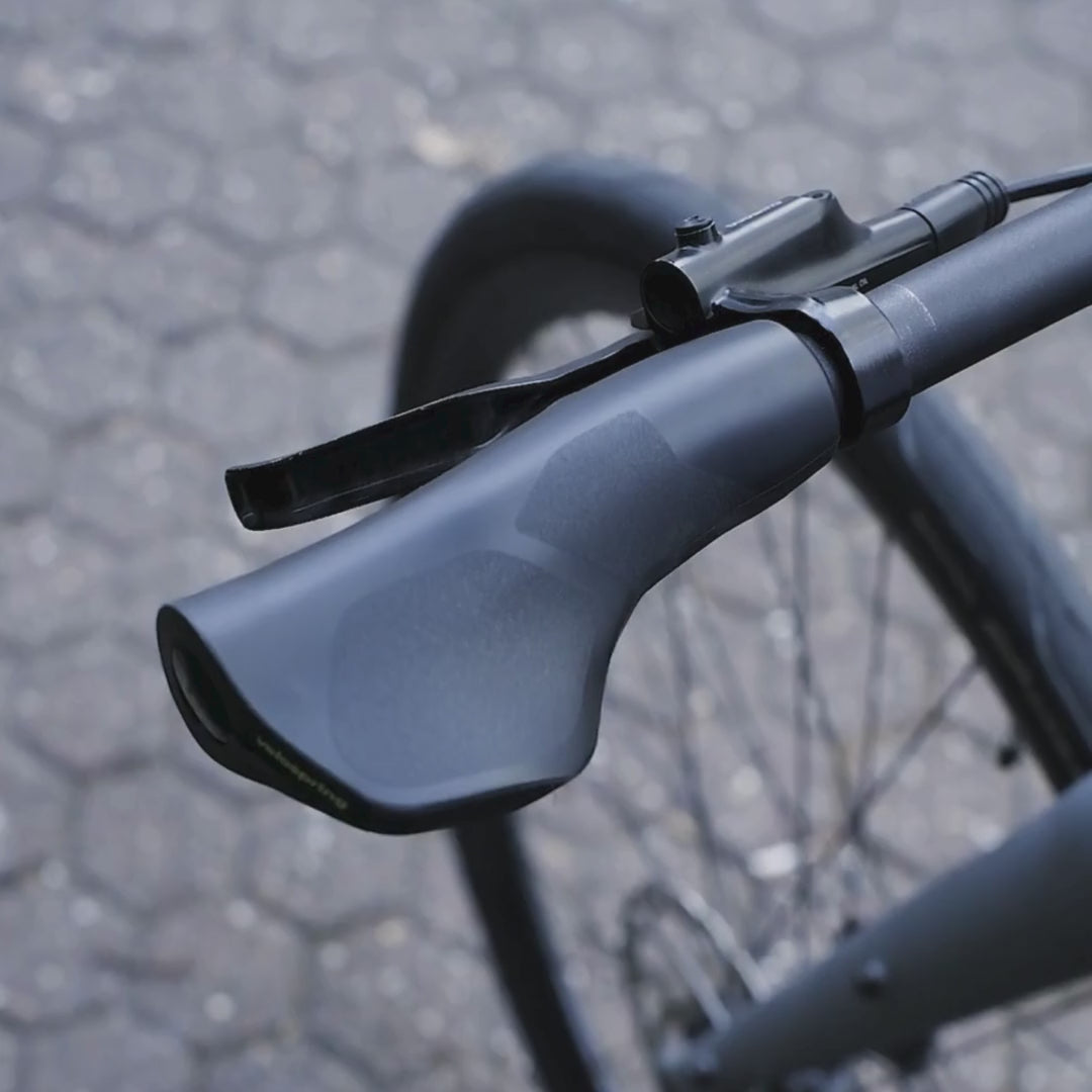 Ergonomischer Fahrradgriff mit Federungssystem